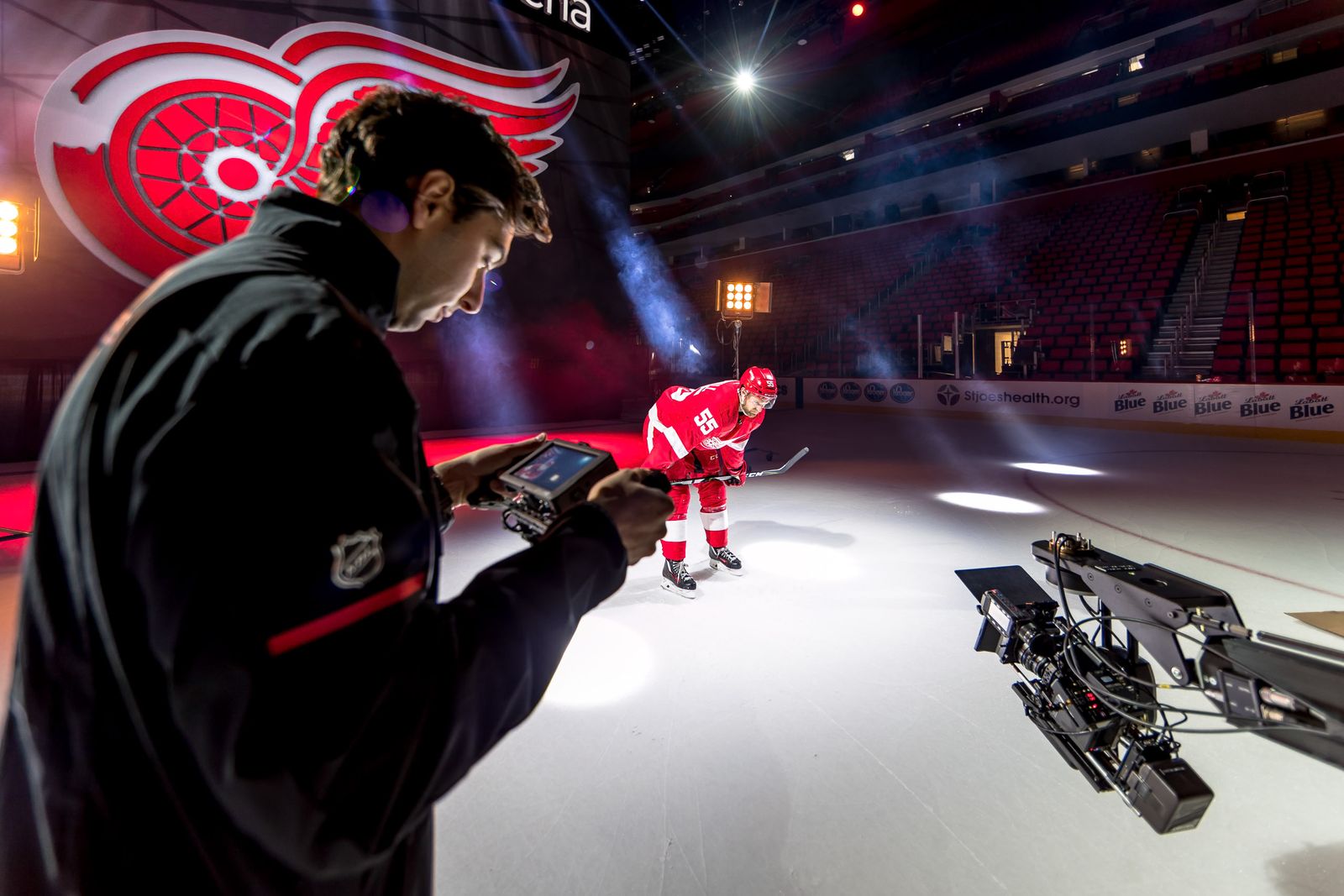 Lighting setup on a Red Wings set, 2017-18